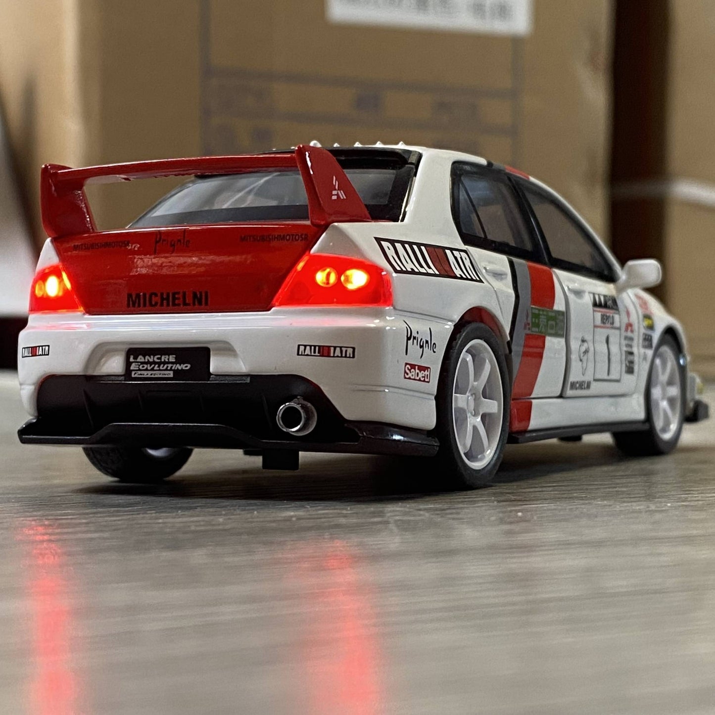 Miniatures 1:32 Mitsubishi Lancer Evolution EVO Petroleum version alloy diecast model sound light toys collection ornament gifts