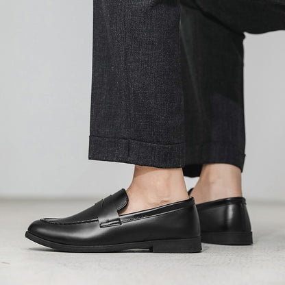 High Quality Men Loafers Comfortable Lightweight Casual Shoes Leather Dress Shoes Slip on Flat Fashion Business Shoes Moccasins