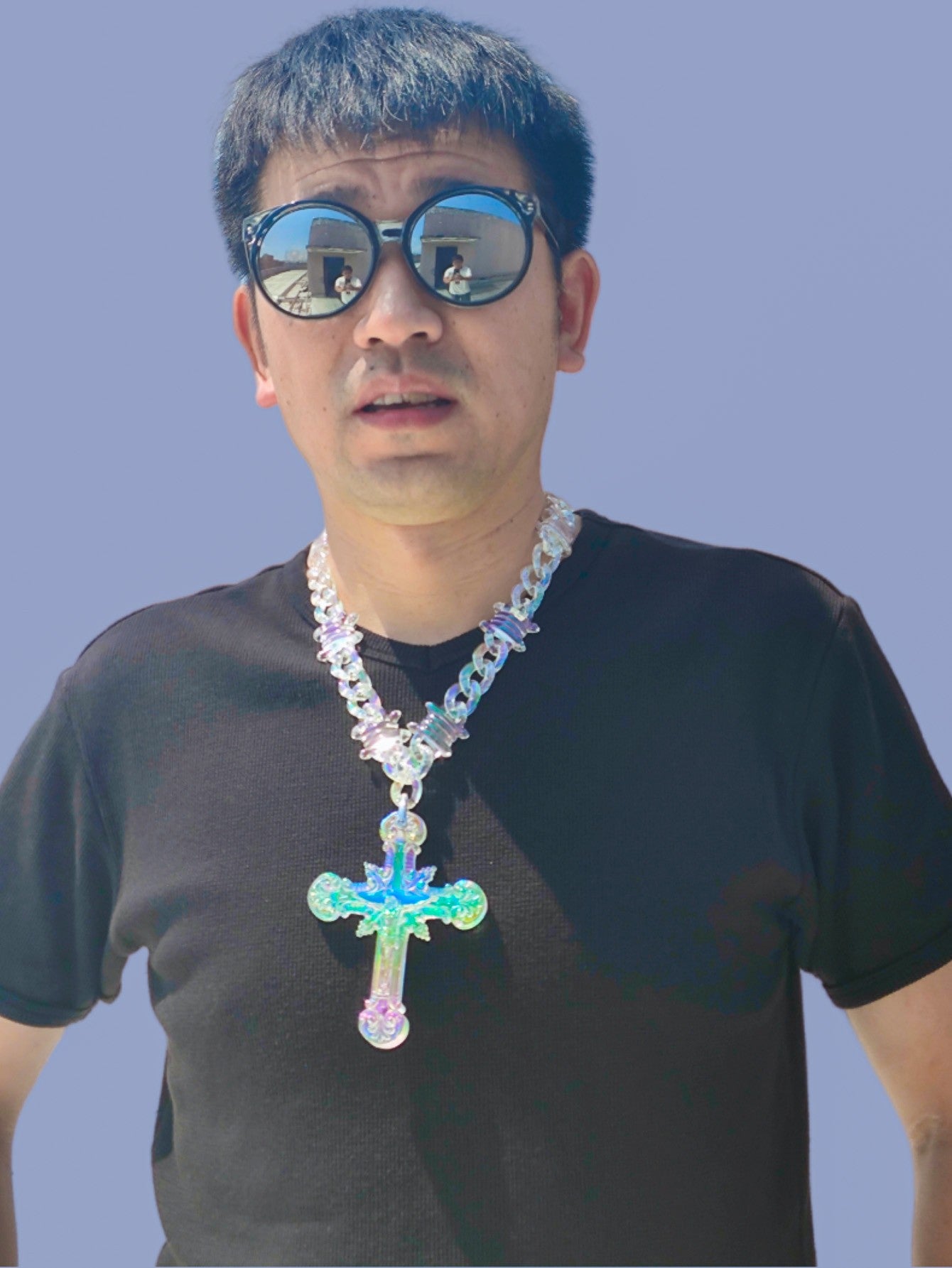 Colar com Pingente de Cruz Grande Iridescente de Jesus Cristo em Acrílico para Mulheres e Homens Colar com Corrente de Arame Farpado Joia de Presente