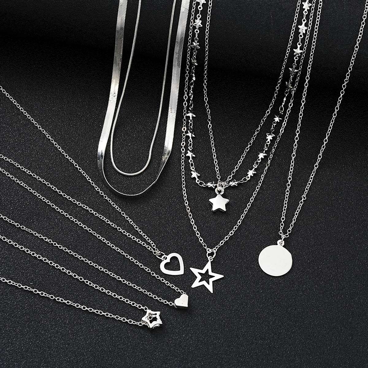 9 Peças Colares Simples Tipo Choker para Mulheres Moda Coração Amor Estrela Pingente Colar Camadas Joias Presente Europeu e Americano 2024