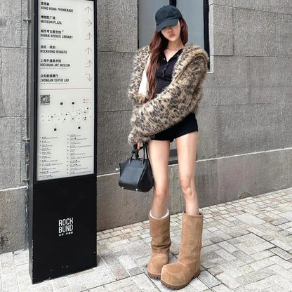 Fashionable Snow Boots Platform Elevating Warm Cotton Shoes Warm Big Head Design Long Boots Ladies All-over Brown Long Boots