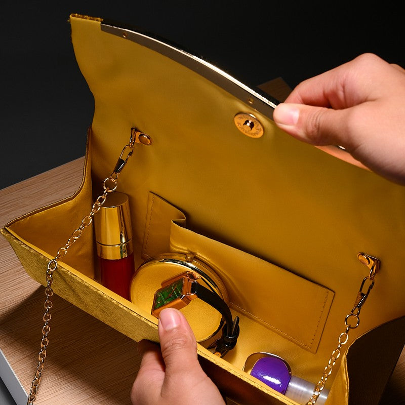 Premium Pleated Clutch Bag with Metal Trim Fashion Classic Chain Shoulder Bag for Evening Weddings And Parties