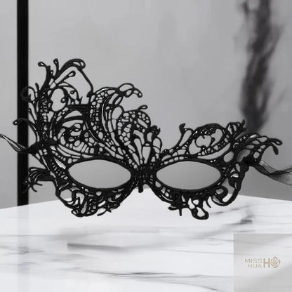 Set of 2, Couple's Elegant Black Lace Masquerade Masks for Costume Parties