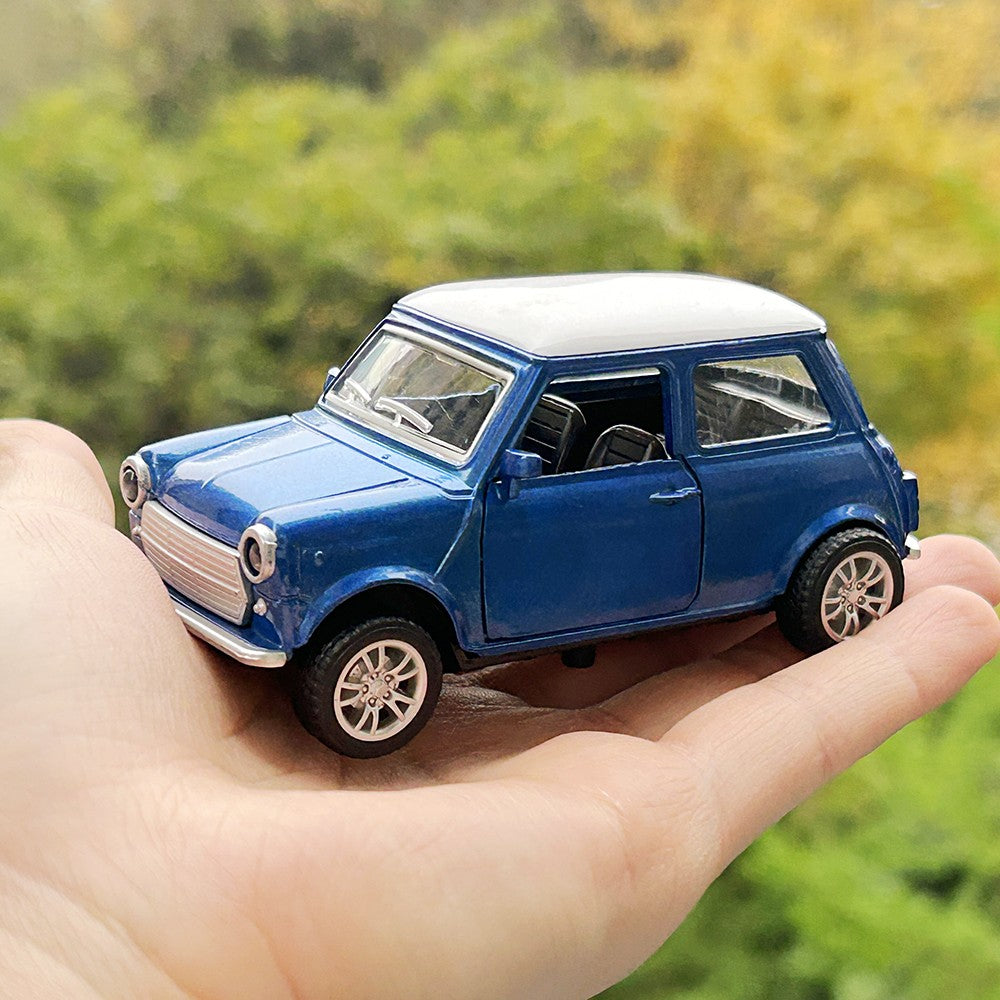 1:36 Liga Diecast Vintage Modelo de Carro FIAT MINI Clássico Modelo de Carro Miniatura com Fricção Réplica de Veículo para Presente de Coleção