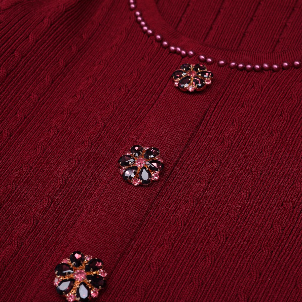 High Quality Spring And Autumn New Fashion Knitted Heavy Industry Pearl Slim Fit And Slimming Round Neck Long Sleeved Dress