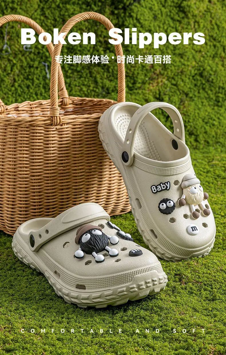 Slippers with holes, men's shoes, 2025 new model, medical nurse EVA anti slip and anti odor outer wear, women's beach sandals