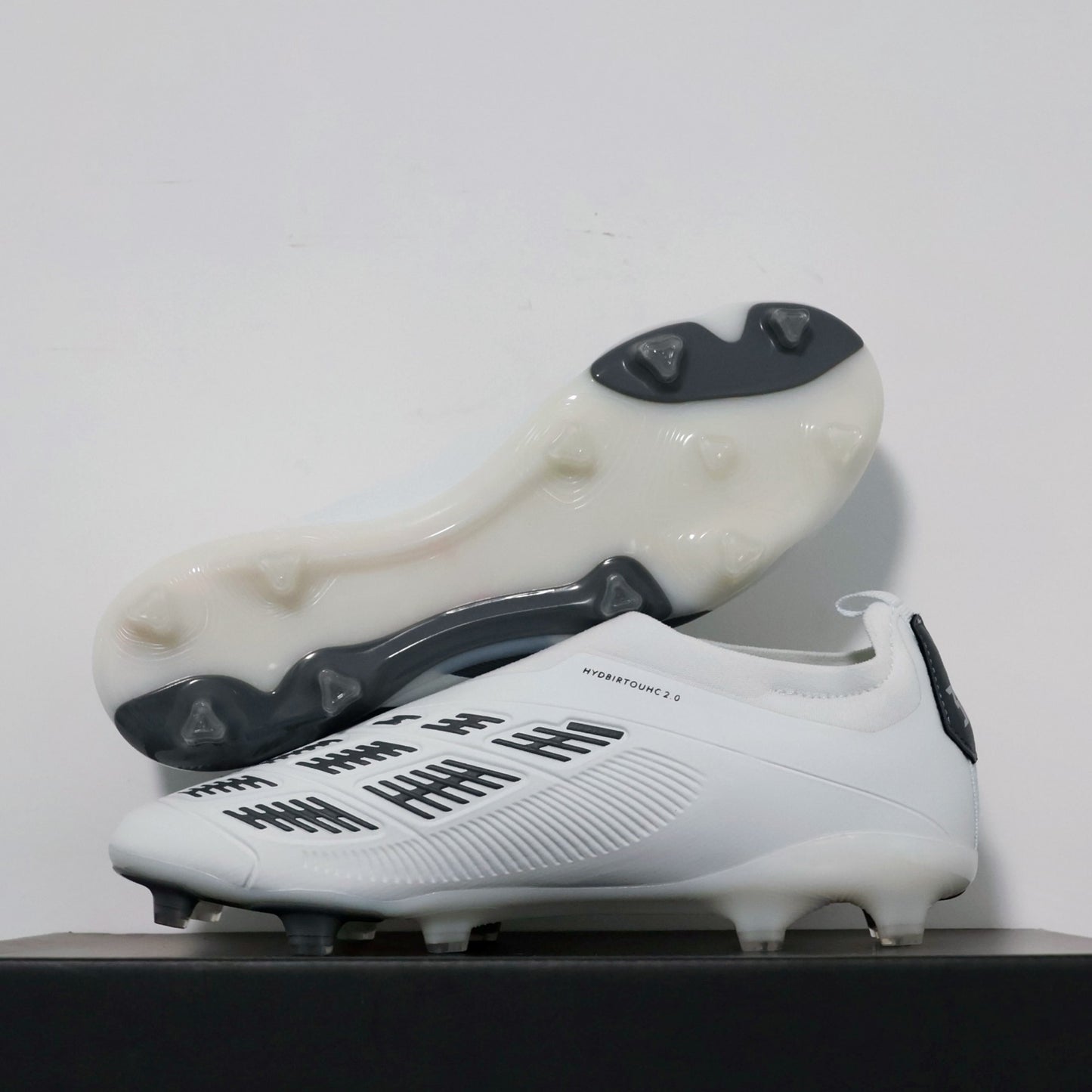 2282FG Slip-on Men Boy Soccer Shoes FG/TF Football Boots High Ankle Cleats Training Sport Sneakers Football Shoes eur 35-46