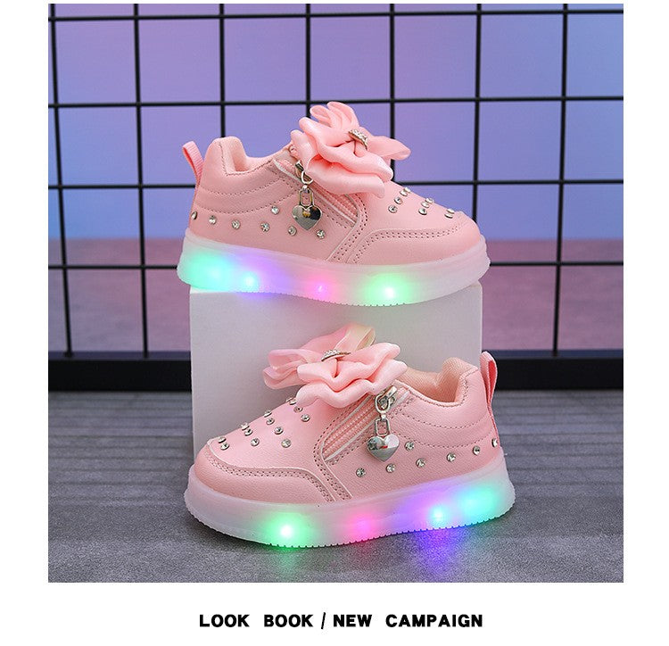 Spring Kids Shoes New Fashion Breathable Sneakers Kids Soft Non Slip Casual Girls Shoe LED Light Cute Versatile Princess Shoe