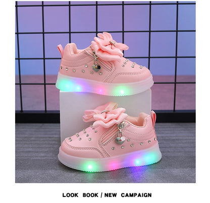 Spring Kids Shoes New Fashion Breathable Sneakers Kids Soft Non Slip Casual Girls Shoe LED Light Cute Versatile Princess Shoe