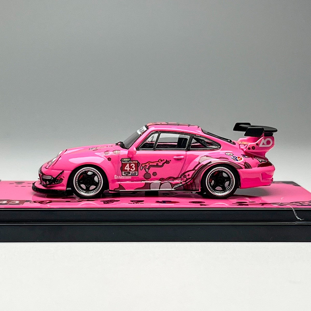 In-Stock Flame 1:64 Rwb 993 964 Pink/Green Dinosaur Paint Simulation Alloy Miniature Die-Cast Car Model Custom Children Toy Gift