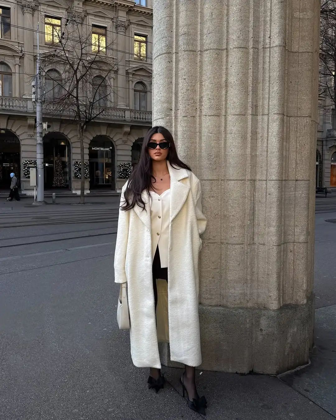 Elegant White Lapel Woolen Long Coat Women Fashion Full Sleeve Single-breasted Warm Loose Coats Lady Winter Commute Street Wear
