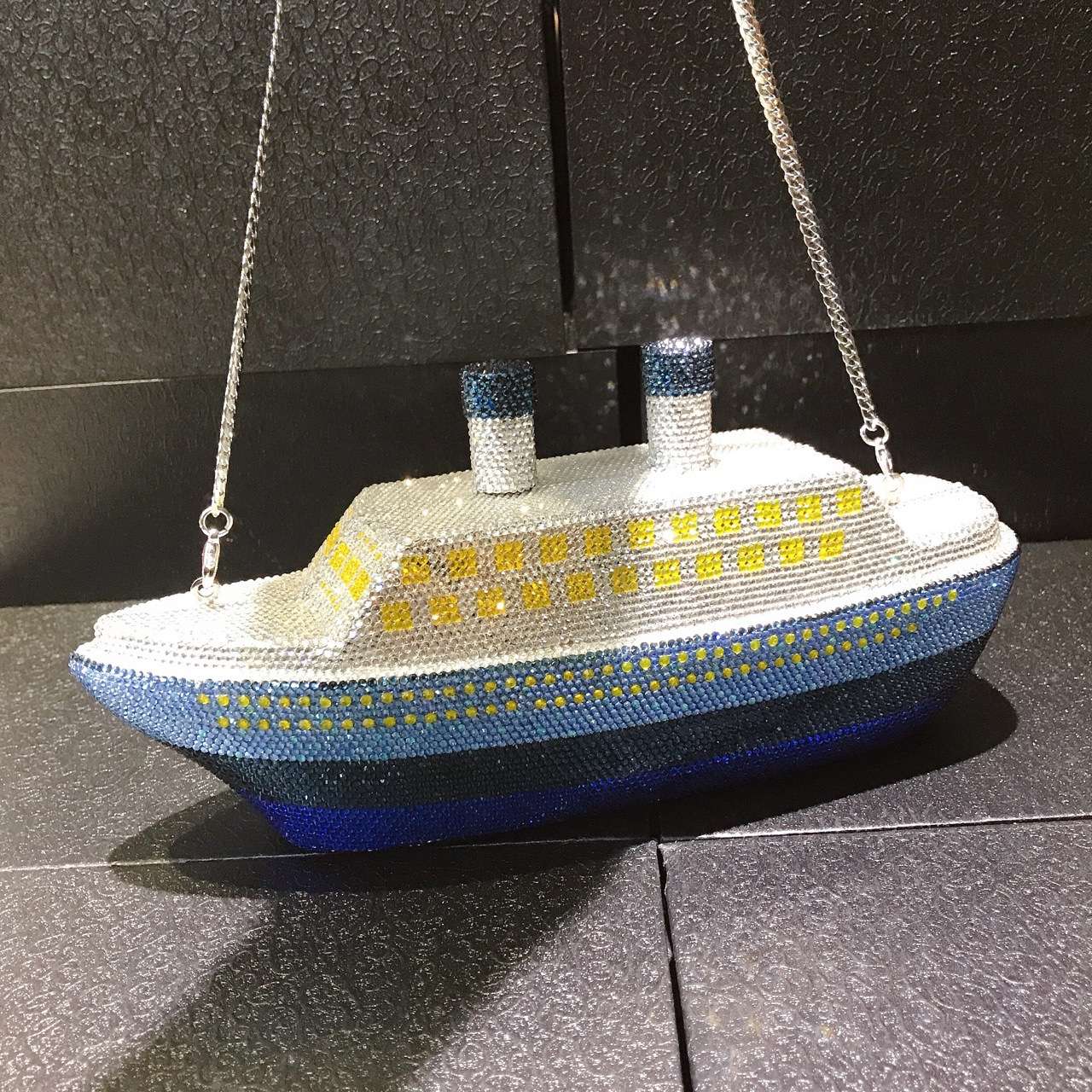 New Boat Crystals Clutch Purse RED Blue Women Gems Evening Clutch Bag Wedding Bridal Minaudiere Rhinestones Handbags and Purses