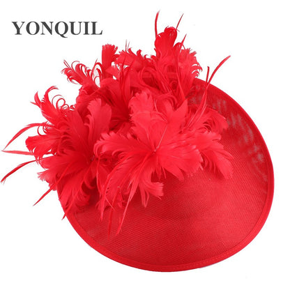 Bonés Cinzentos Millinery Com Acessórios de Tiara Imitação Sinamay Chapéu Derby de Coquetel Feminino Fascinadores de Cabelo de Noiva com Pena Chique