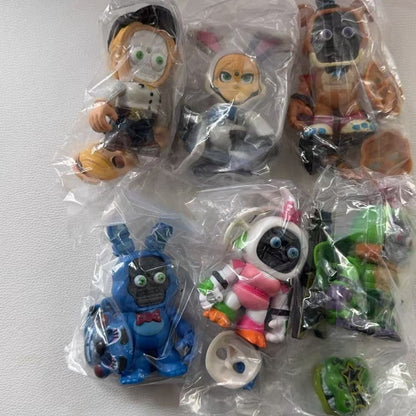 Jogo FNAF Panic Brinquedo da Meia-Noite Urso Foxy Chica Fazbear Bonnie Troca Máscaras Boneco de Ação Anime 1 PÇ Enviada Aleatoriamente