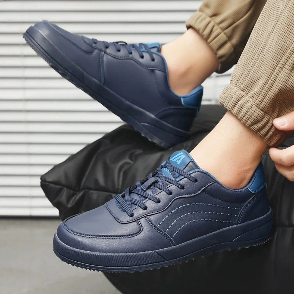 2025 New Mens Casual Shoes Leather Fashion Breathable Sneakers Anti Slip Travel Shoes Lace Up Flats Shoes Comfortable Men Shoes