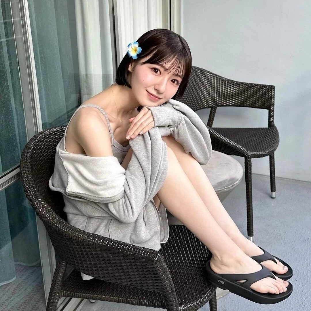 OOFOS NEW Sandals - Lightweight Recovery Shoes Slippers Men Women Soft Bottom Indoor Home Slides Sandals Light Beach Shoe