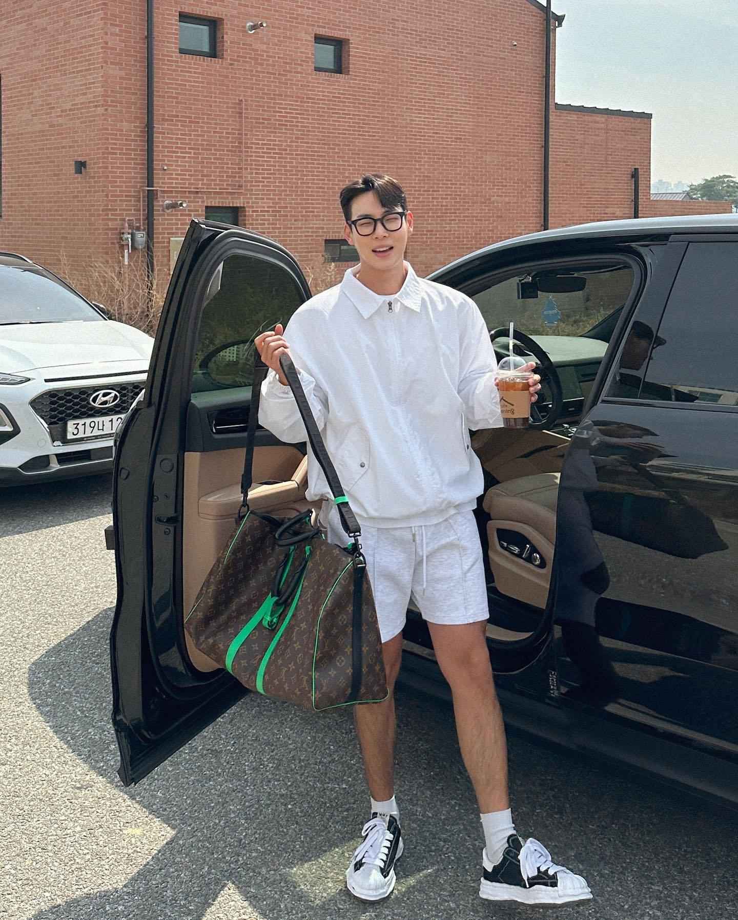 Men's Summer Hip-hop Streetwear Fitness Sports Running Casual Shorts Man Gym Workout Bodybuilding Jogger Short Pants Sweatpants