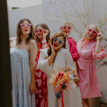 100-10Pcs DIY Wedding Sunglasses Personalised Heart Sunglasses with Pen Bachelorette Party Glasses Bridesmaid Gifts for Guests