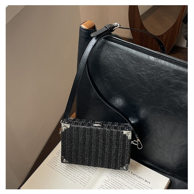 Couple's Sling Bag Straw Weaving with Corner Metal Decoration Boxy Shape Doctor Bag for Date Back to School Party Shoulder Bag