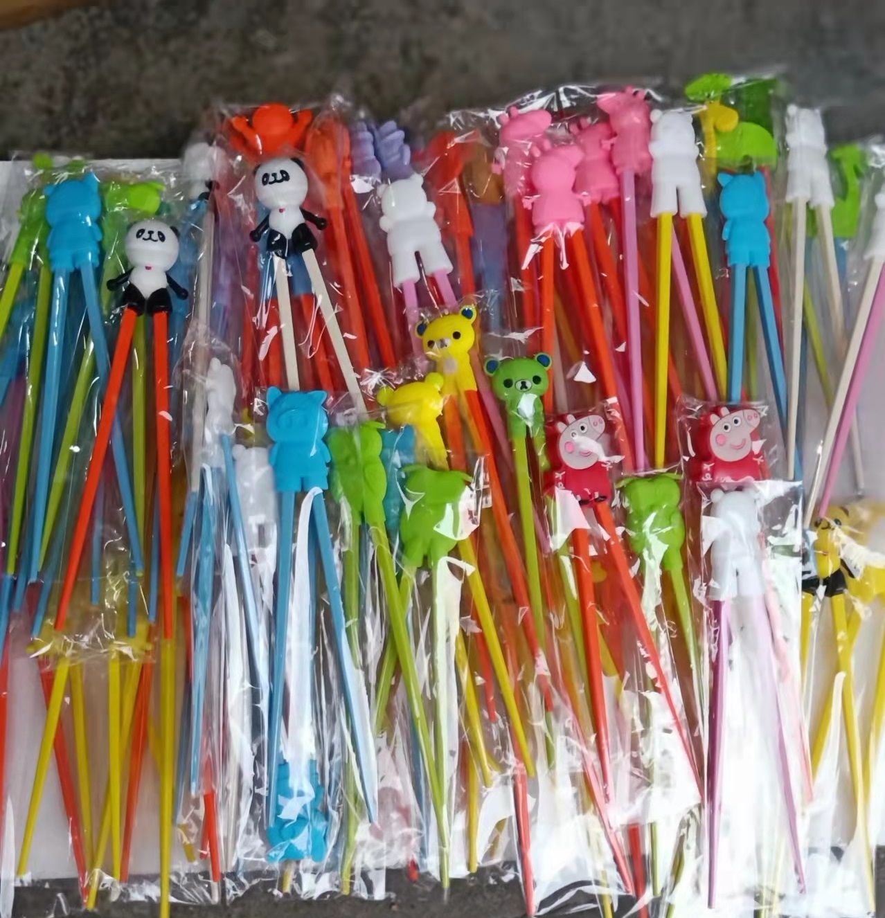 Pauzinhos de Desenho Animado para Crianças, Pauzinhos de Silicone, Cores Sortidas, Presente para Crianças, Exercício de Estudo, 100 Pares