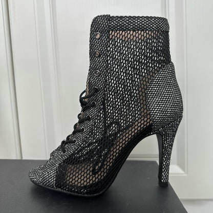 Novas Sandálias Femininas de Salto Alto Sexy Vazadas em Tela Tendência da Moda Verão Conforto Peep Toe Botas Stilettos Jazz Dance Tamanhos Grandes