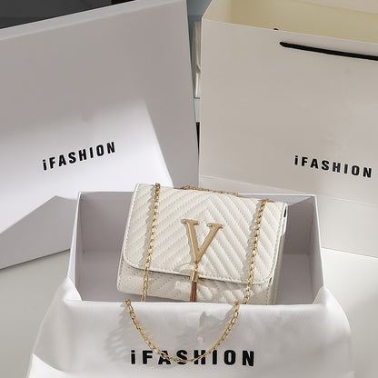 Embroidery Women Crossbody Bag Thread Luxury Handbag Shoulder Bags Brand Sequined Tassel Clutch Small Bag and Purse Party