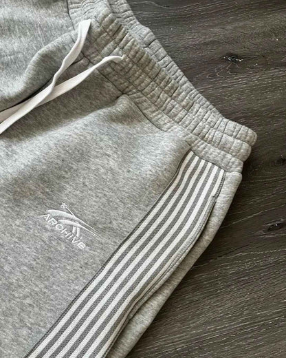 Calça Casual Bordada Cinza Y2k Camuflada Tática Funcional Masculina Feminina Premium Moletom com Cordão