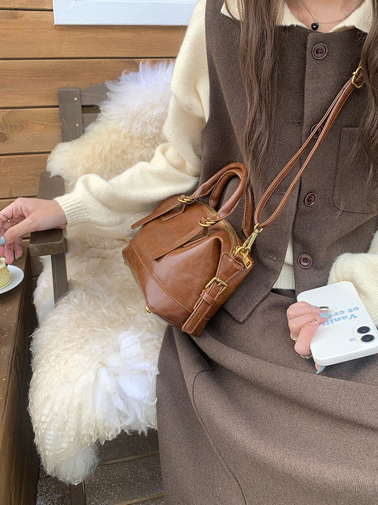 2025 new retro crossbody bag, shoulder bag, pillow bag, bowling bag, fashionable casual business daily commuting women's bag