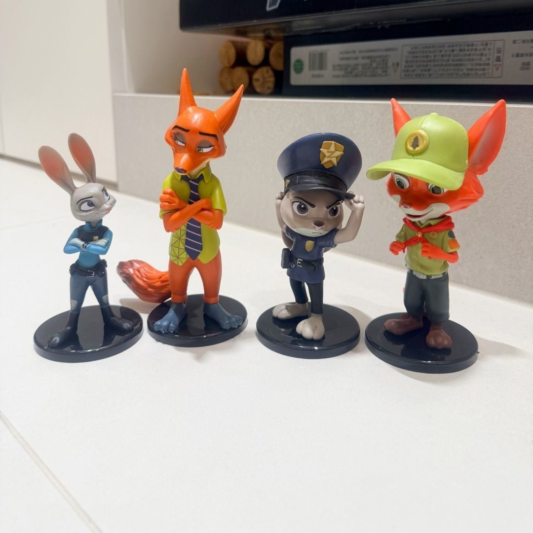 Zootopia Cute Cartoon Figures Young Nick Judy Desktop Ornament Doll Model Trendy Toy Computer Case Decoration Collectible Gift
