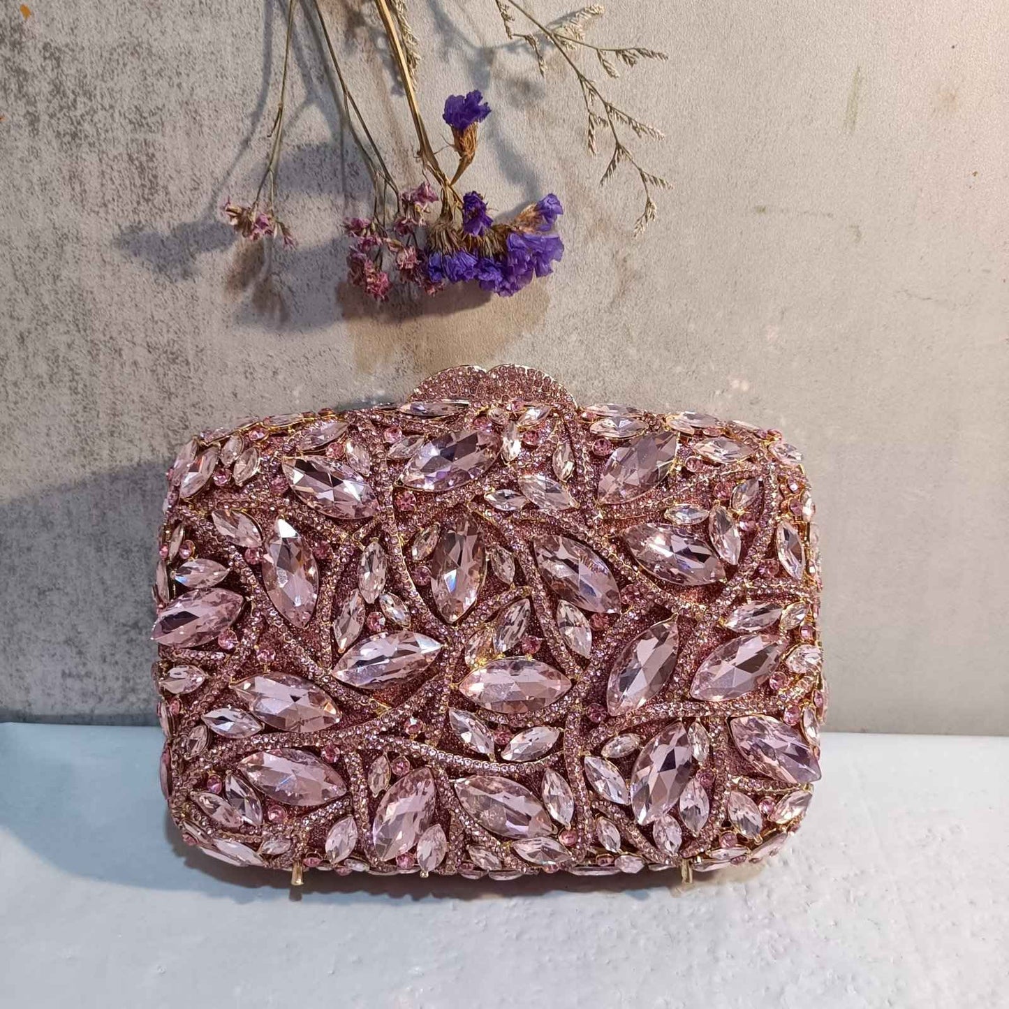 Luxury Women Pink Flower Clutch Bags Stone Evening Bags Bridal Rhinestone Handbags Wedding Clutches Bags Dinner Minaudiere Purse
