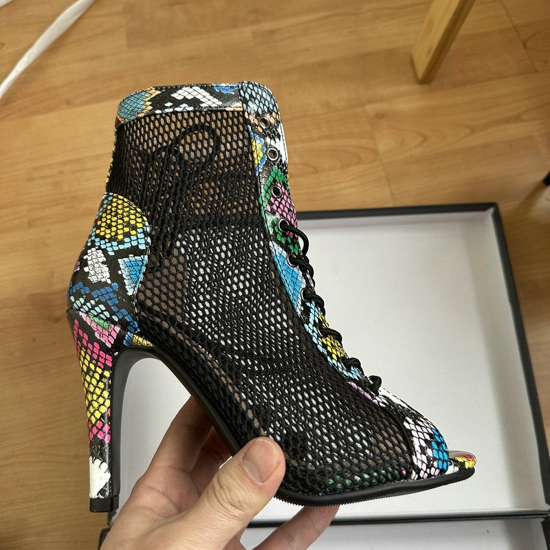 Novas Sandálias Femininas de Salto Alto Sexy Vazadas em Tela Tendência da Moda Verão Conforto Peep Toe Botas Stilettos Jazz Dance Tamanhos Grandes