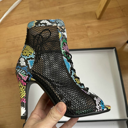 Novas Sandálias Femininas de Salto Alto Sexy Vazadas em Tela Tendência da Moda Verão Conforto Peep Toe Botas Stilettos Jazz Dance Tamanhos Grandes