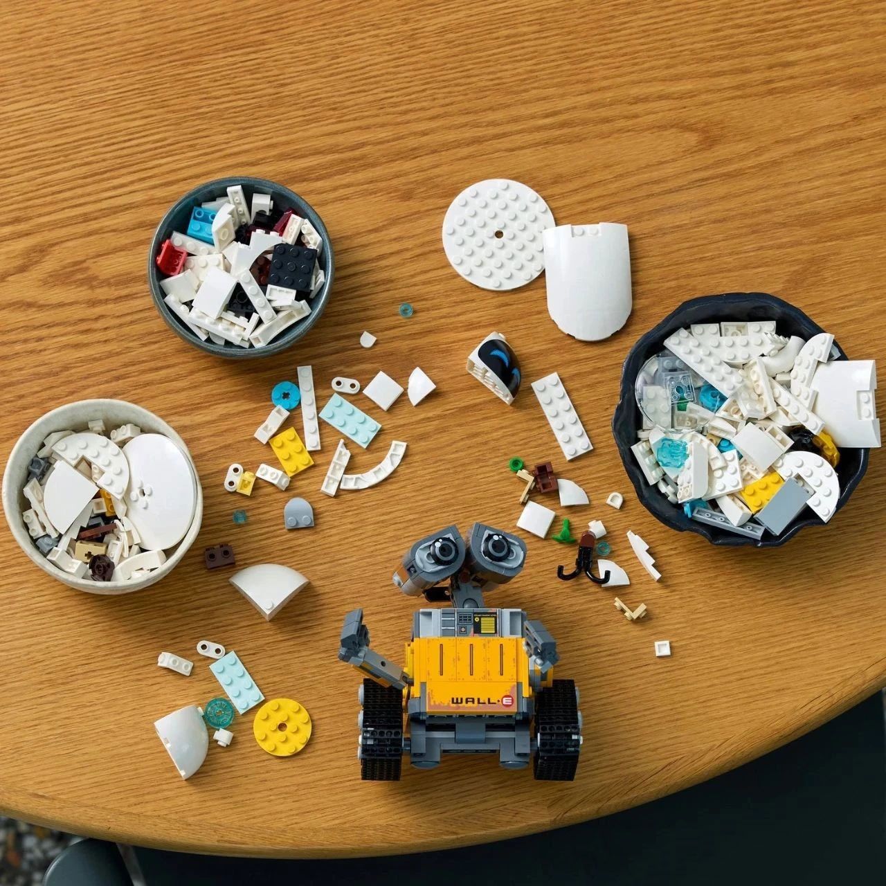 Lego Disney Wall-E e Eva 43279 Robô Blocos de Construção Brinquedo Presente para Meninos e Meninas