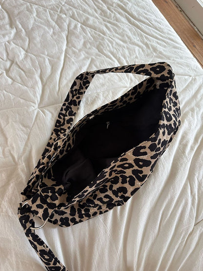 2025 new leopard print large capacity crossbody bag, single shoulder bag, fashionable and casual women's daily commuting bag