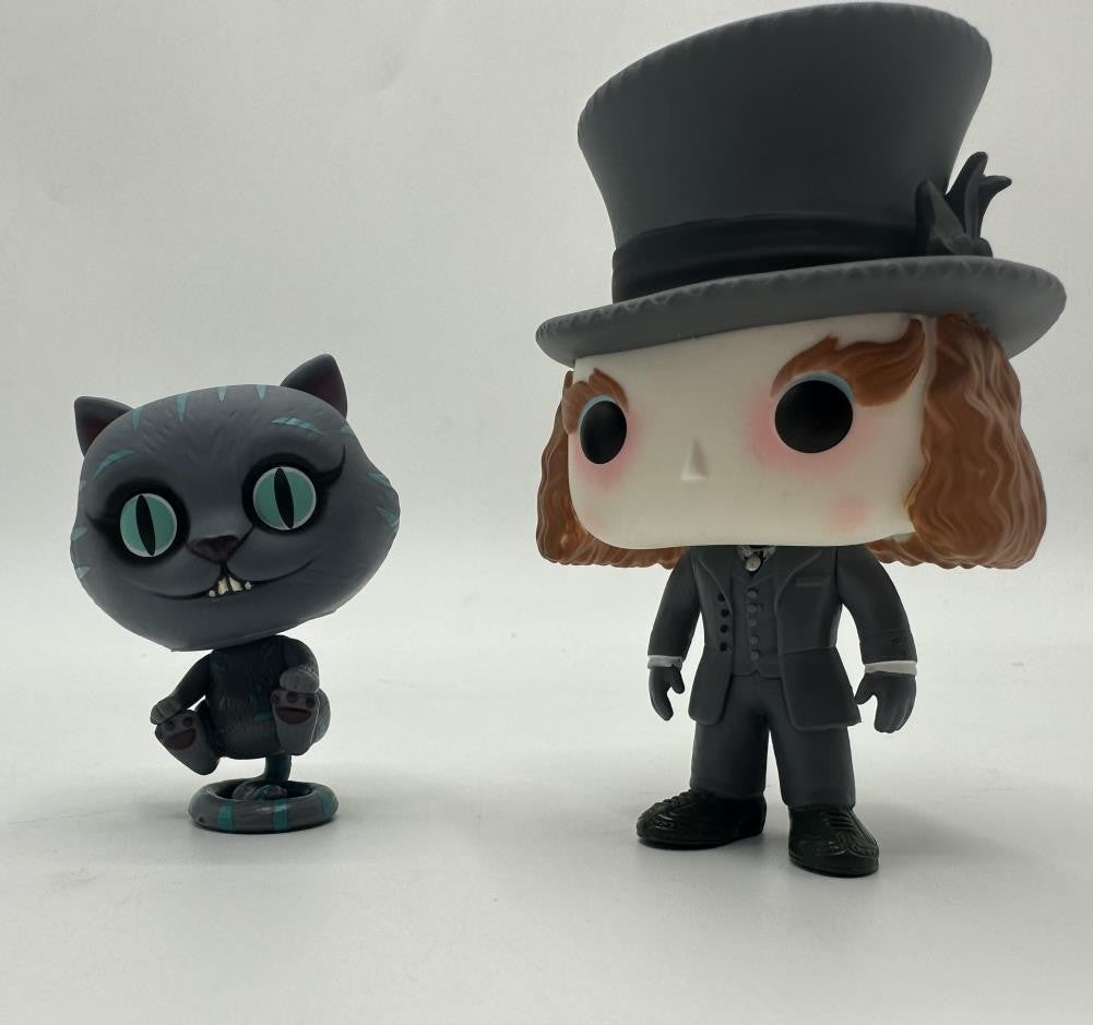Brinquedos de modelo de figura de ação de alta qualidade do Chapeleiro Maluco e Gato Cheshire de Alice no País das Maravilhas