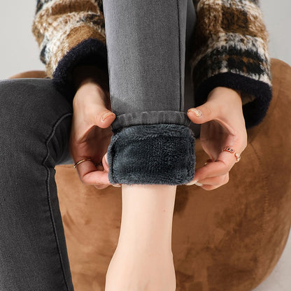 Women Thermal Jeans Winter Snow Warm Thickened Fleece Stretch Skinny Pencil Pants Fashion Korean Slim Fit Velvet Plush Pants