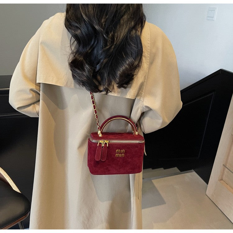 2025 Light Luxury Designer Retro Box Bag Female Korean Version of The Texture One-shoulder Messenger Mini Earphone Lipstick Bag