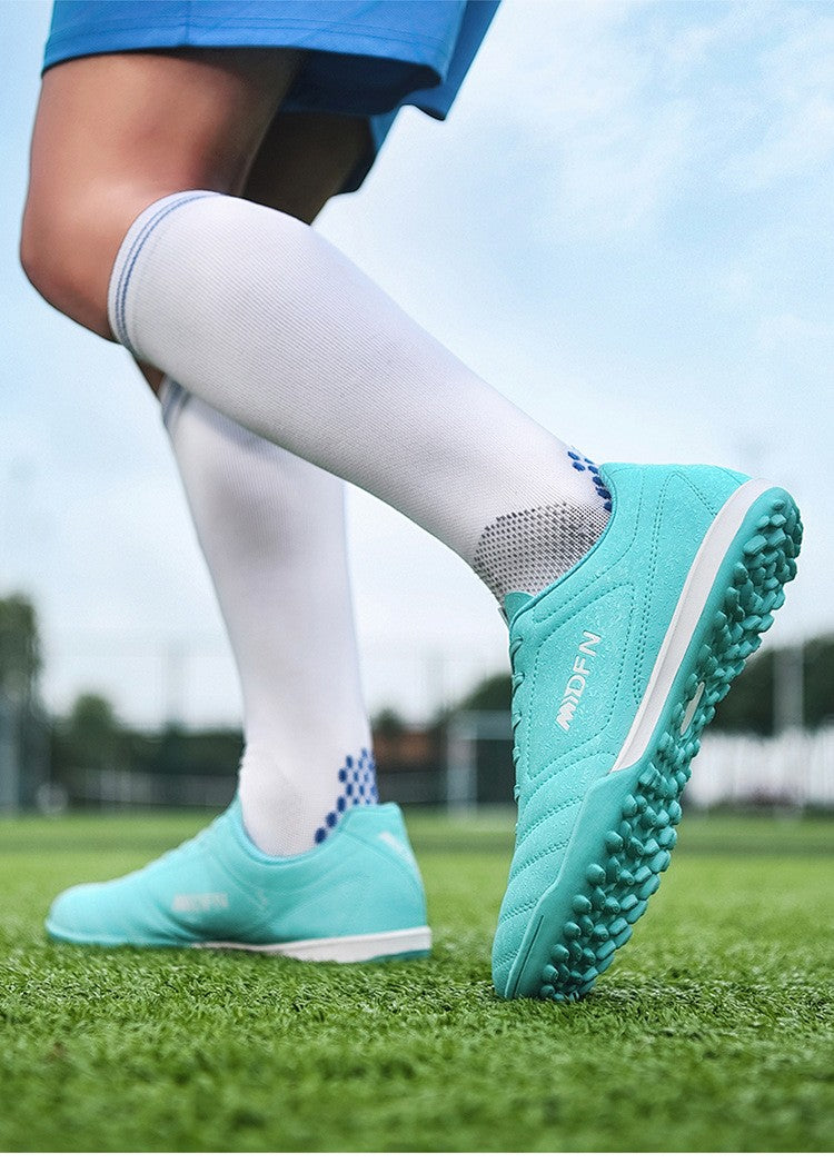 New Men Football Boots Men Soccer Shoes Adults Society Football Cleats Ultralight Training Soccer Sneakers Outdoor Lagre Size 47