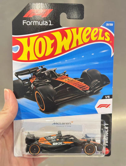 Original Hot Wheels 2026 B 1/64 Mainline Series Case Mclaren Bugatti Porsche Ferrari Collectible Car Toy Diecast Vehicle C4982