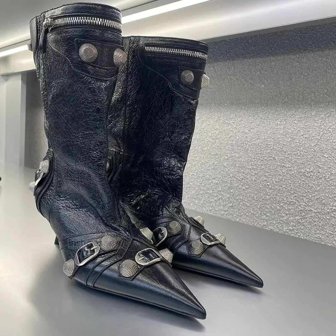 Women's Sexy Stiletto High Heels with Rivet Decoration, Wide Barrel Knee Length Boots, European and American Fashion Show Boots