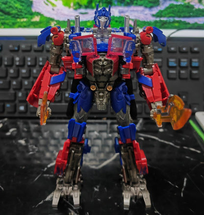EM ESTOQUE NOVO BAIWEI 18CM Brinquedos de Transformação TW-1024 KO SS Filme Robô Pintado Anime Action Figure Modelo de Carro Presente para Crianças TW-1032