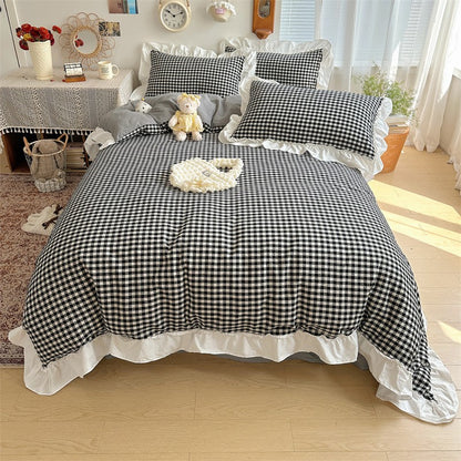 3pcs red,black plaid Duvet Cover Set (1*Duvet Cover + 2*Pillowcase, Without Core), Lace embroidery Bedding Set