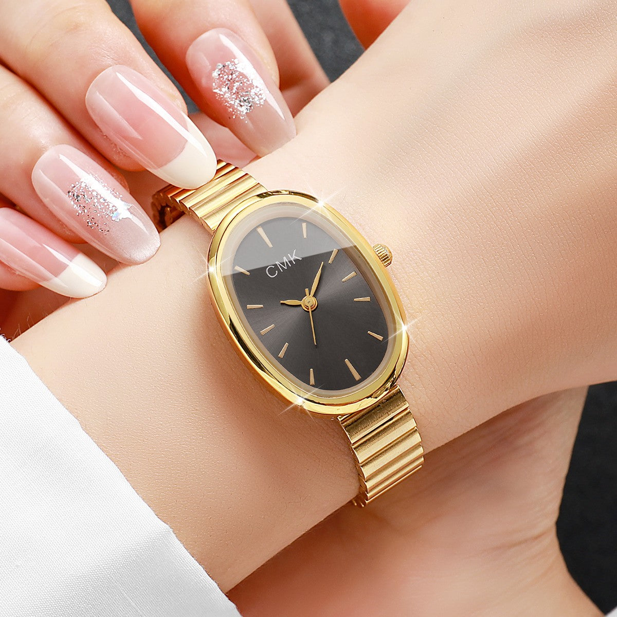Fashion Oval Dial Women Watches Ultra-thin Strap Analog Quartz Wristwatch Girls Clock Reloj Mujer?Without Box?