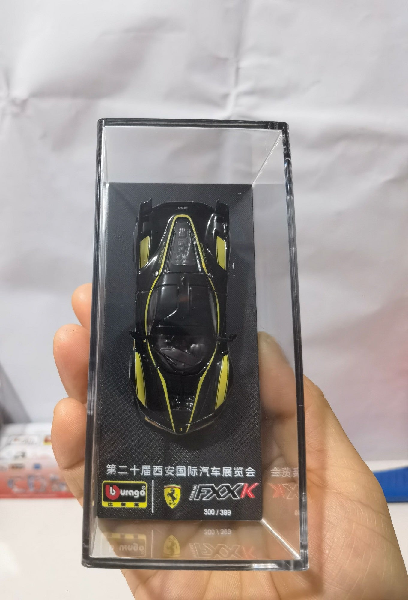 Novidade em Estoque Bburago 1:64 Ferrari Fxx K 44 Simulação Liga Miniatura Modelo de Carro Esportivo Die-Cast Coleção Personalizada Brinquedos Presentes