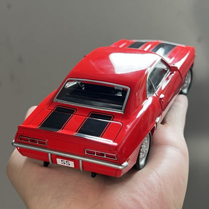 1:32 Chevrolet Camaro SS 350 1969 Super Carro Esportivo Clássico Liga Diecast Modelo de Carro Veículos em Miniatura Enfeites de Alta Simulação