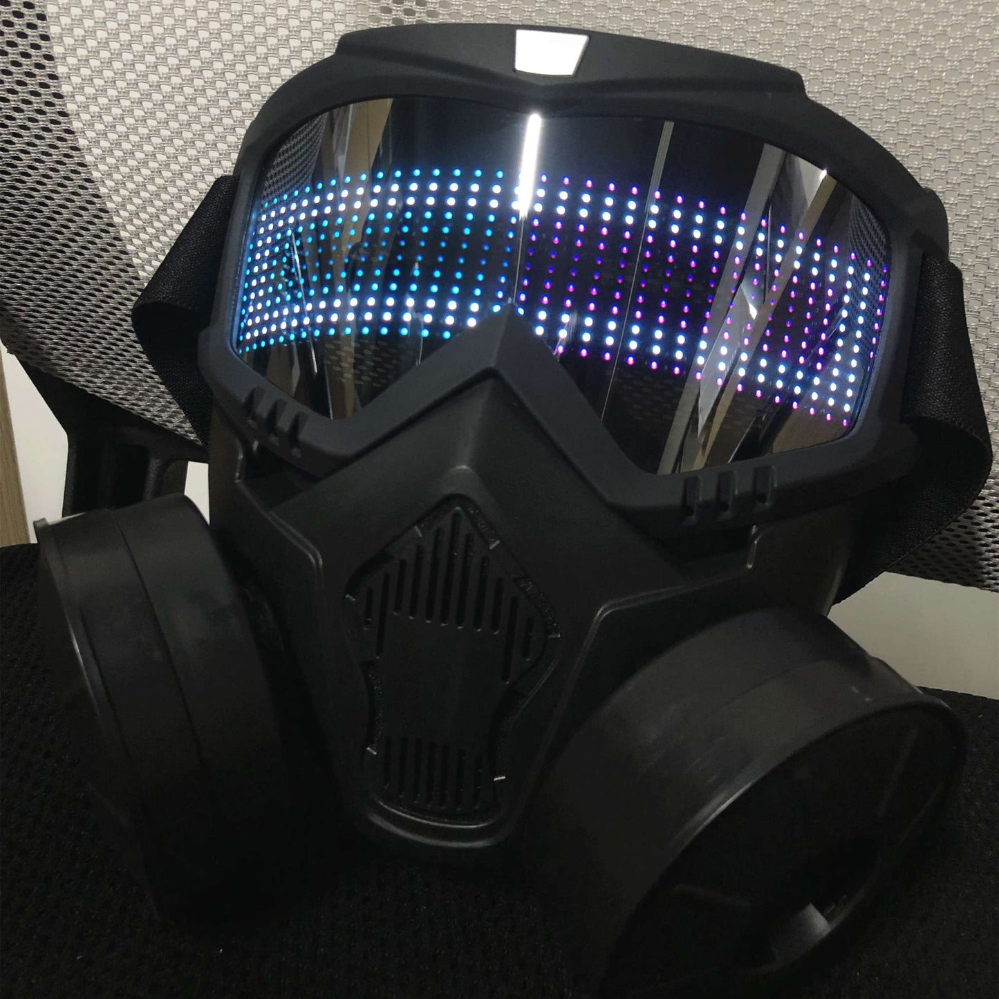 Simulated Anti-virus Led Mask With Bluetooth Programmable Scrolling Text Animation Display Halloween Carnival Party Decorative