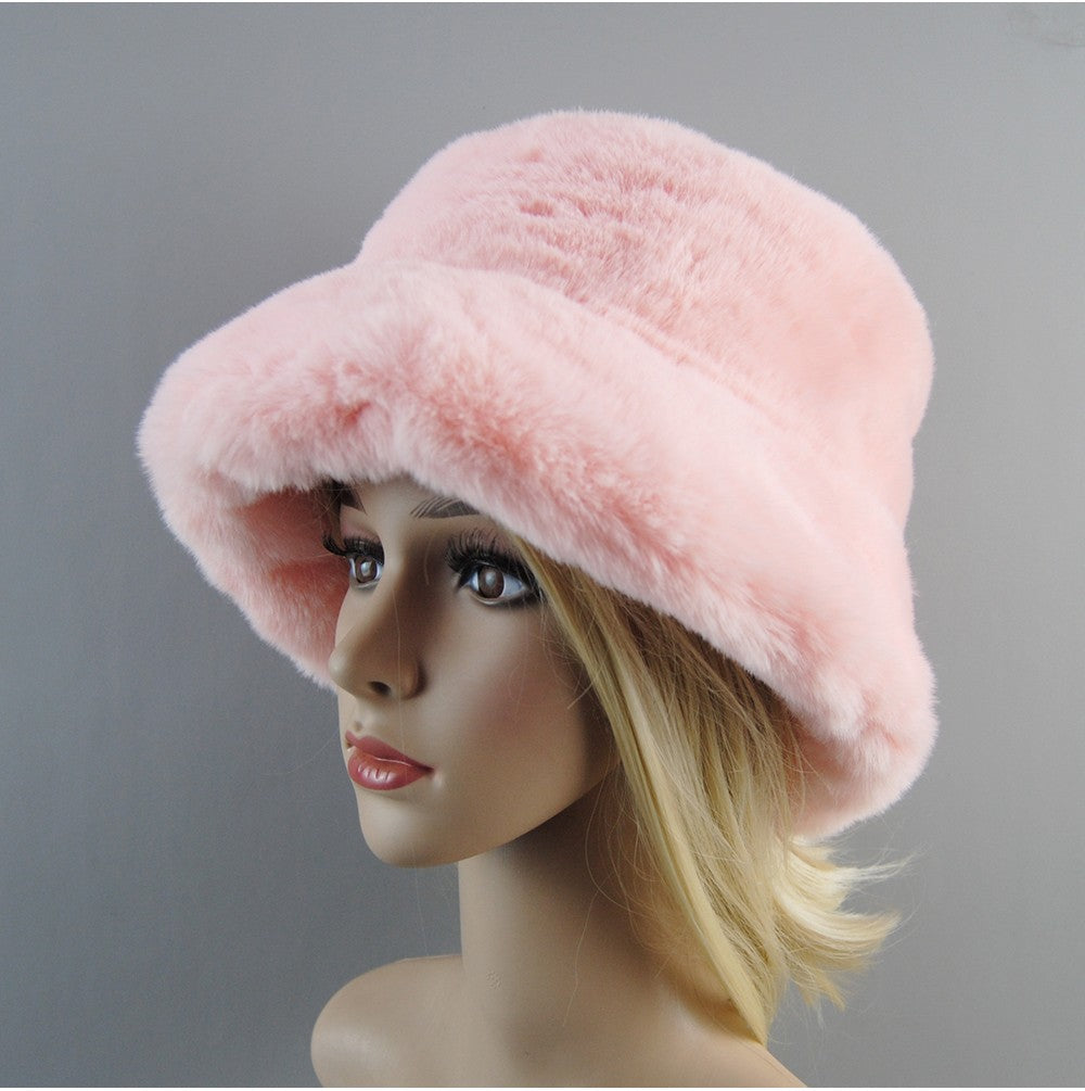 Chapéus de pele de coelho falso supermacios estilo novo 2025, forro de algodão para mulheres, gorros de esqui de moda russa quentes, cor sólida de pelúcia