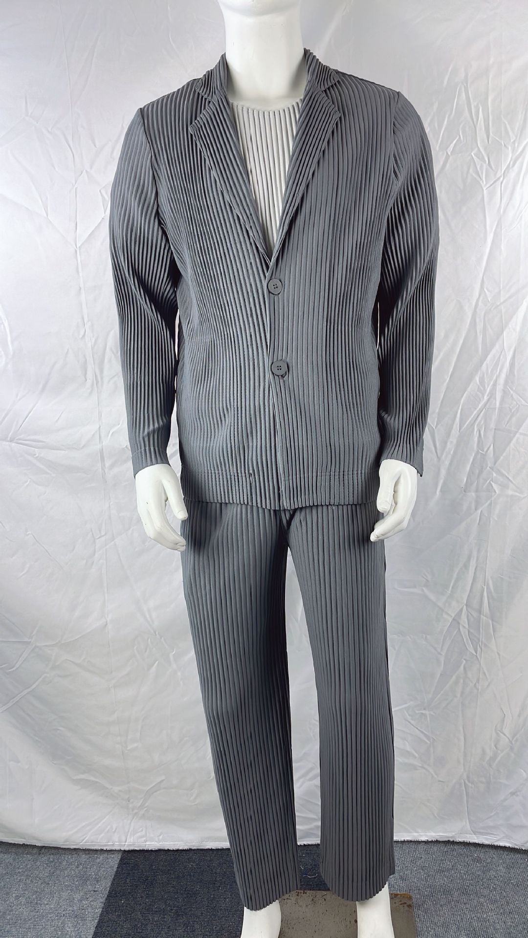 Miyake New 2025 Spring Suit Long Sleeve Pleated Pleated Men's Jacket Lapel Pleated Solid Color Fashion Loose Plisse Casual Top