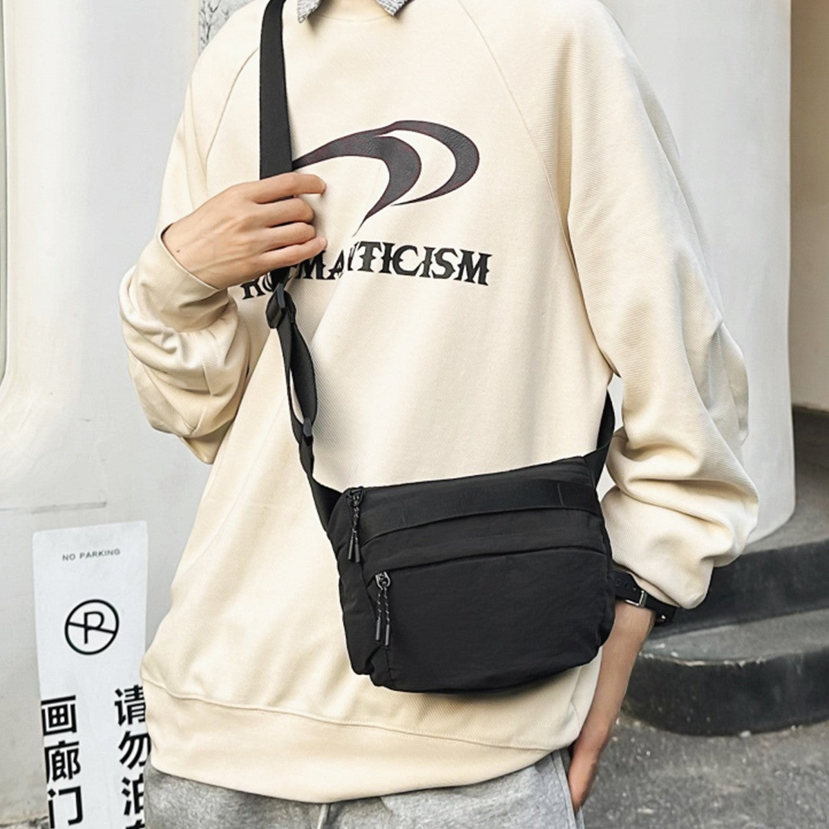 Sling Bag for Cycling & Commuting, Lightweight Large Capacity Travel Shoulder Bag, Unisex Sports Waist Pack Casual Outdoor