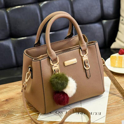 Fashion Women Hairball Shopper Totes Solid Color PU Leather Large Capacity Handbag Ladies Luxury Designer Crossbody Shoulder Bag
